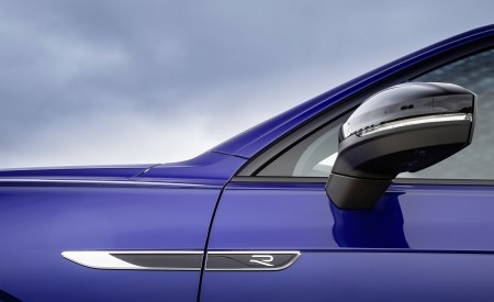 2021 Volkswagen Touareg R Plug-In Hybrid Mirror Wallpapers 450x275 (34)