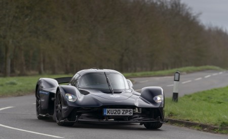 2019 Aston Martin Valkyrie Front Wallpapers 450x275 (8)