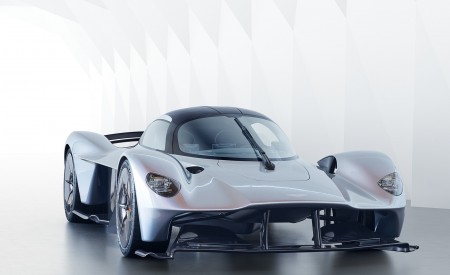2019 Aston Martin Valkyrie Front Wallpapers 450x275 (14)