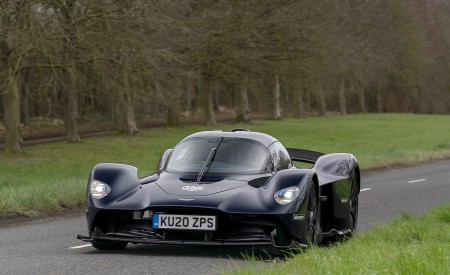 2019 Aston Martin Valkyrie Front Wallpapers 450x275 (9)