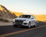 2020 Audi Q7 (US-Spec) Front Three-Quarter Wallpapers 150x120