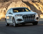 2020 Audi Q7 (US-Spec) Front Three-Quarter Wallpapers 150x120 (5)