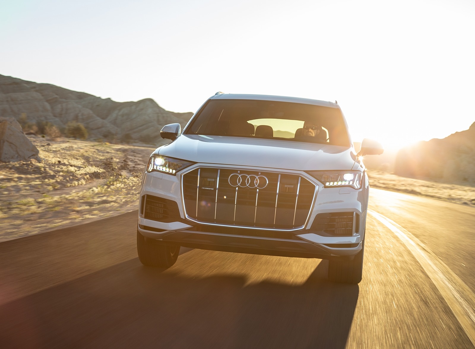 2020 Audi Q7 (US-Spec) Front Wallpapers #8 of 54