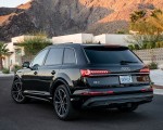 2020 Audi Q7 (US-Spec) Rear Three-Quarter Wallpapers 150x120 (44)