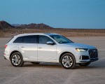 2020 Audi Q7 (US-Spec) Side Wallpapers 150x120 (21)