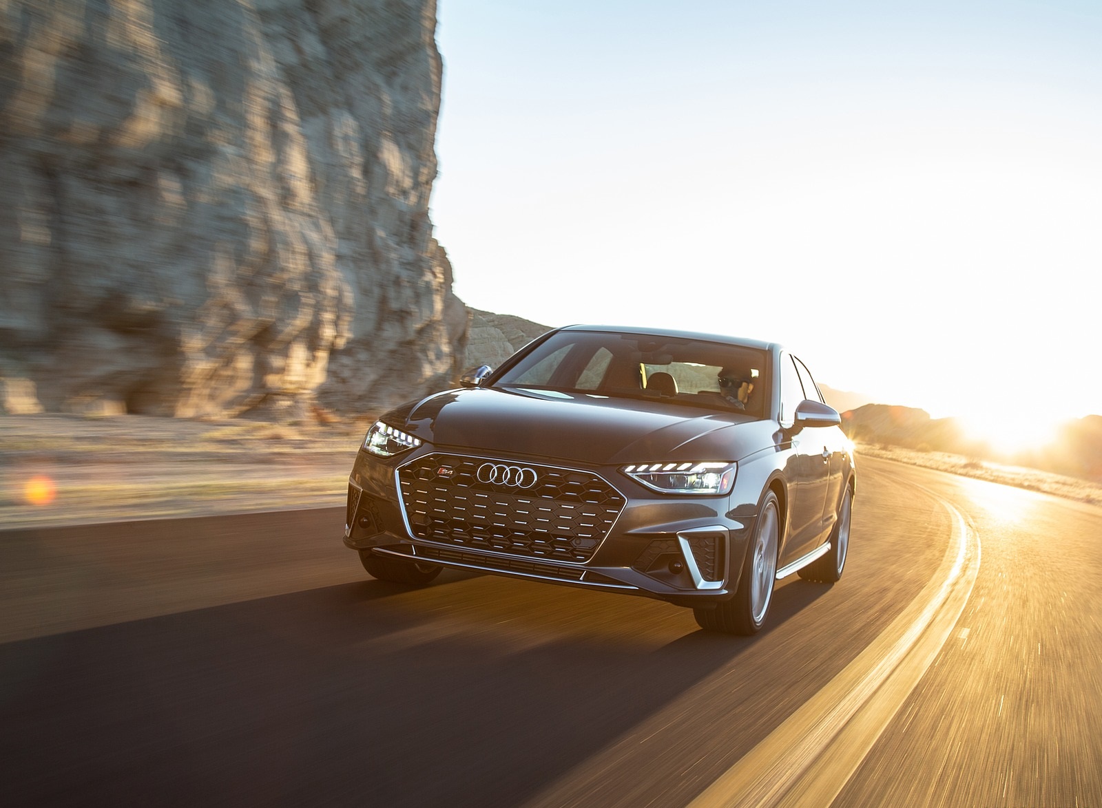 2020 Audi S4 (US-Spec) Front Wallpapers #12 of 53