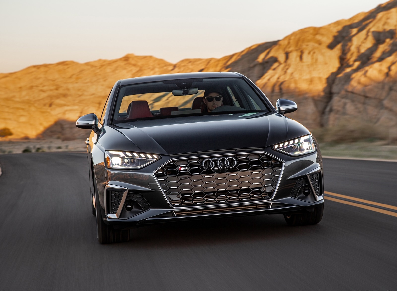 2020 Audi S4 (US-Spec) Front Wallpapers #15 of 53