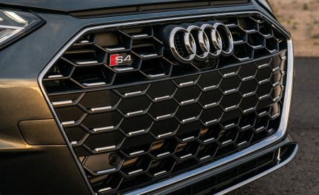 2020 Audi S4 (US-Spec) Grill Wallpapers 450x275 (43)
