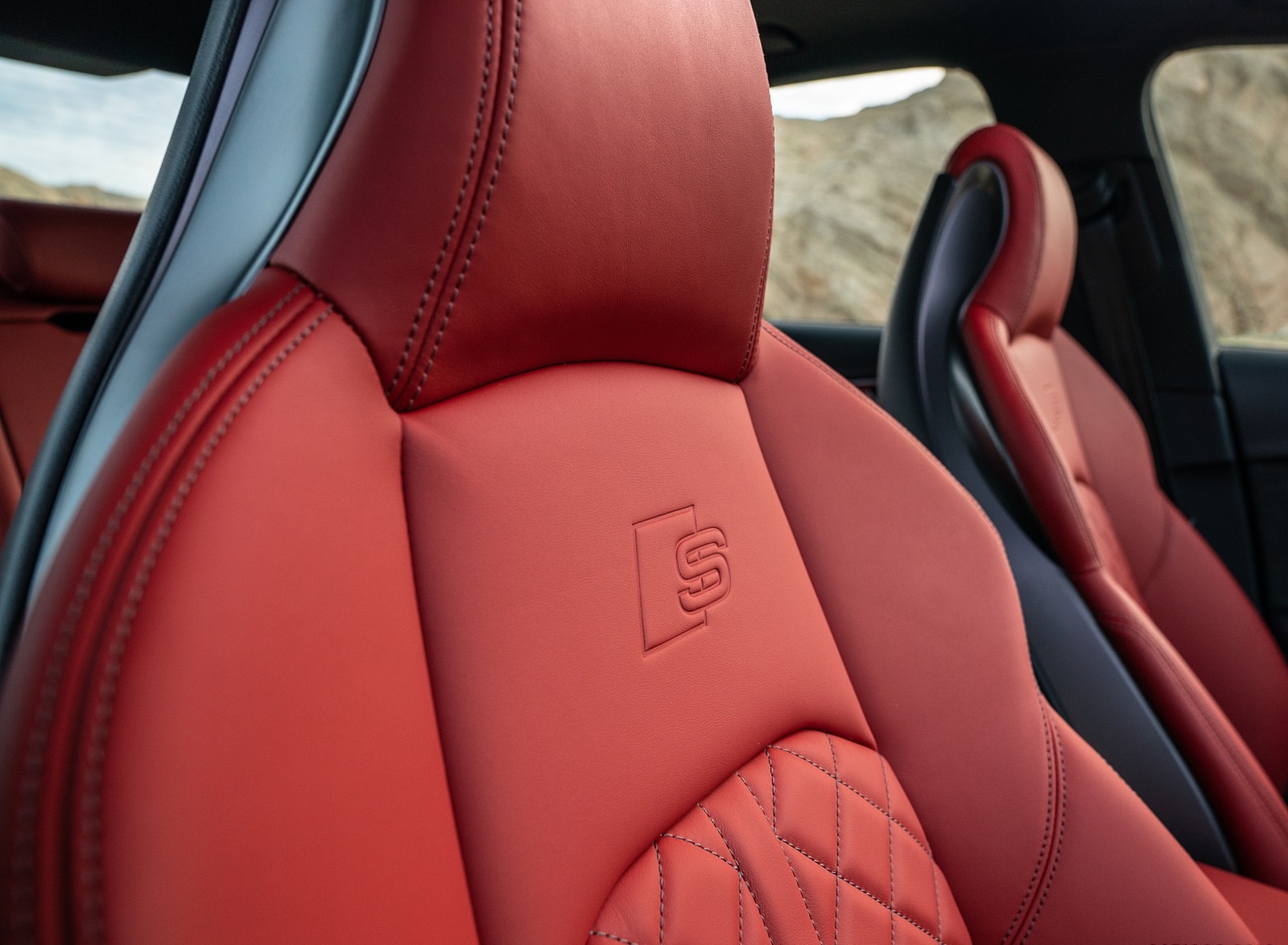 2020 Audi S4 (US-Spec) Interior Seats Wallpapers #46 of 53
