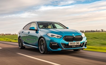 2020 BMW 2 Series 218i Gran Coupe (UK-Spec) Front Three-Quarter Wallpapers 450x275 (4)