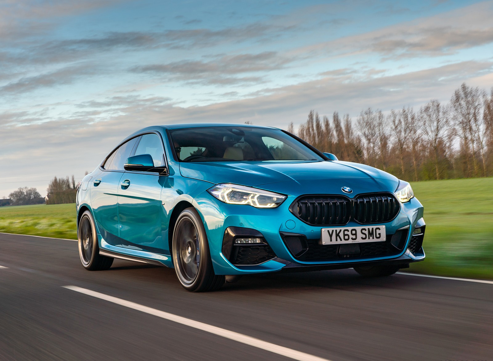 2020 BMW 2 Series 218i Gran Coupe (UK-Spec) Front Three-Quarter Wallpapers (5)