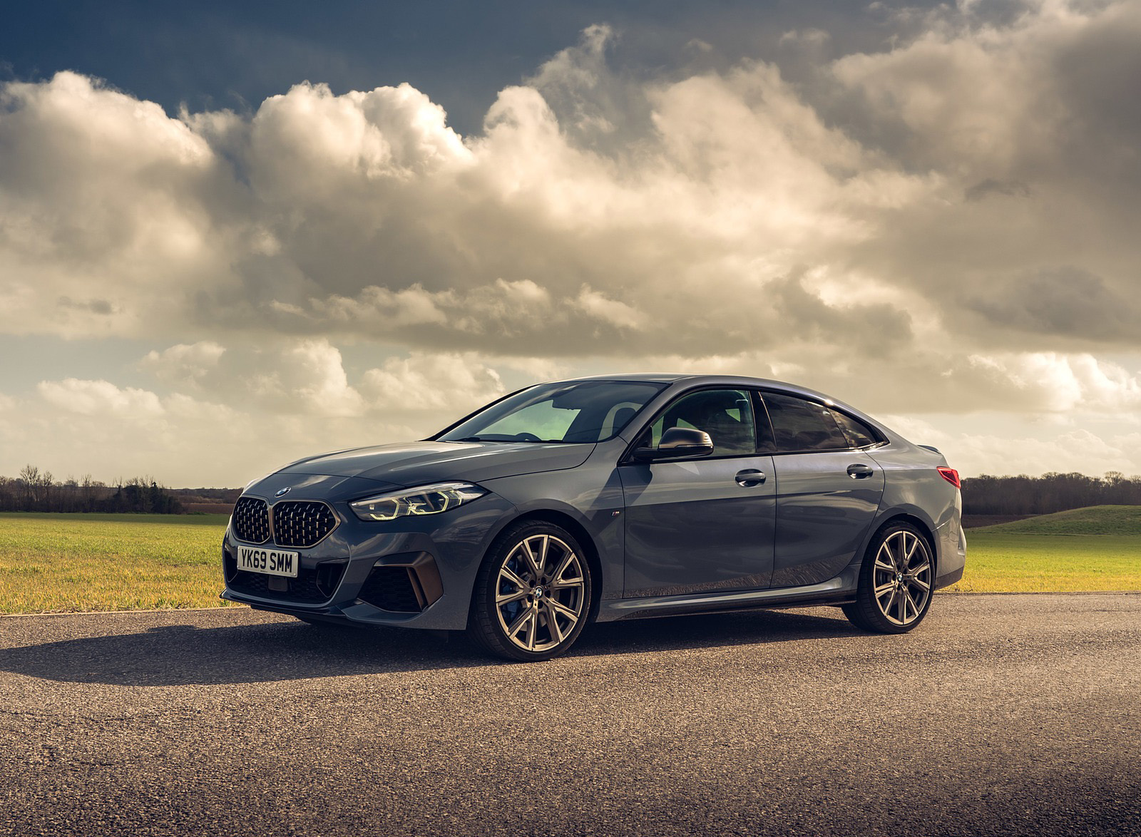 2020 BMW M235i Gran Coupe (UK-Spec) Front Three-Quarter Wallpapers #52 of 88