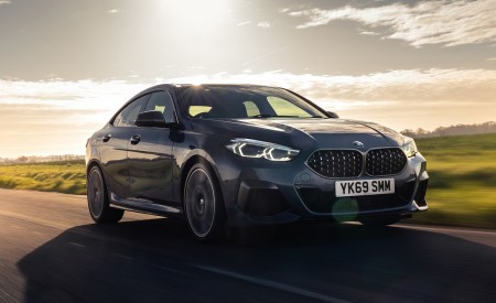 2020 BMW M235i Gran Coupe (UK-Spec) Front Three-Quarter Wallpapers 450x275 (47)