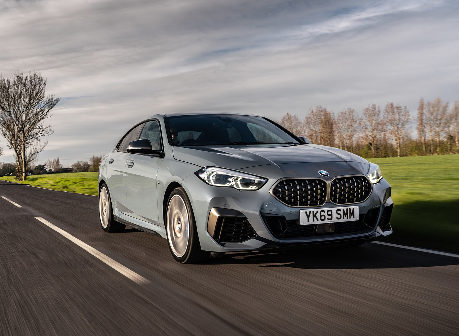 2020 BMW M235i Gran Coupe (UK-Spec) Front Three-Quarter Wallpapers #42 of 88