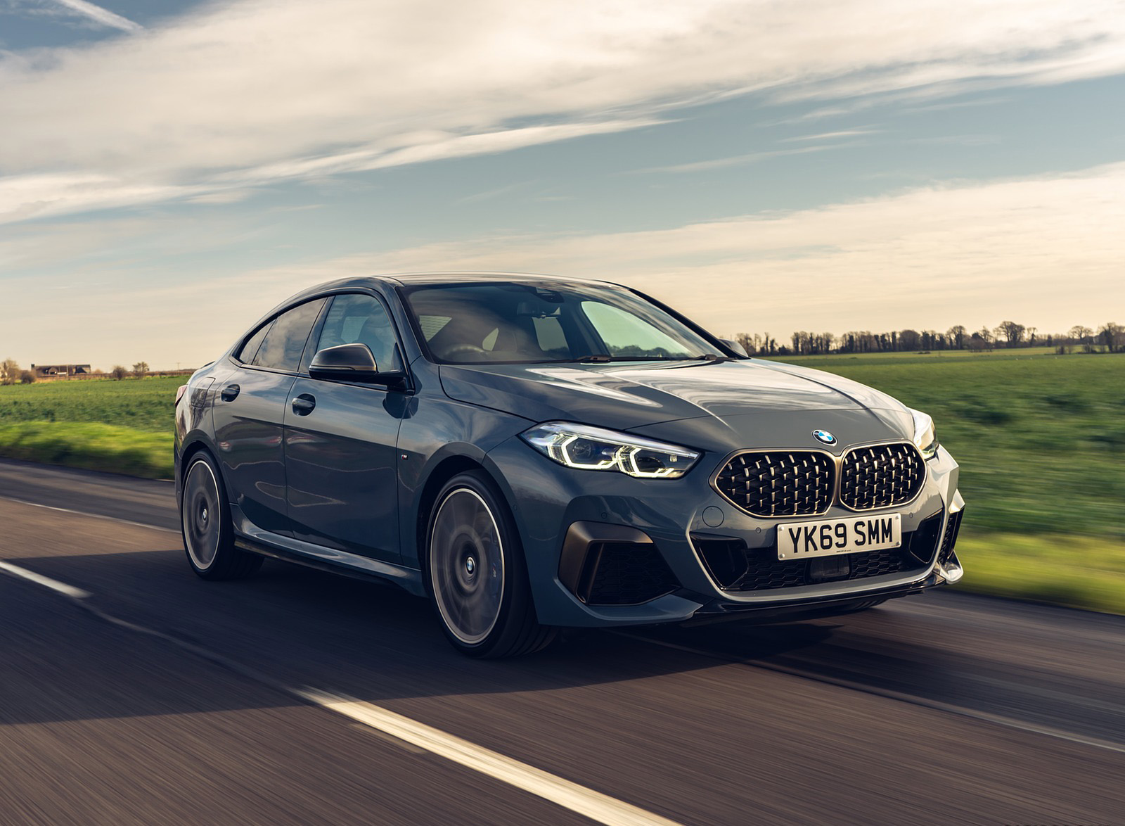 2020 BMW M235i Gran Coupe (UK-Spec) Front Three-Quarter Wallpapers #50 of 88