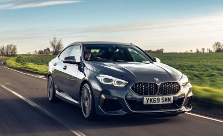 2020 BMW M235i Gran Coupe (UK-Spec) Front Three-Quarter Wallpapers 450x275 (45)