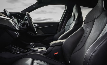 2020 BMW M235i Gran Coupe (UK-Spec) Interior Front Seats Wallpapers 450x275 (84)