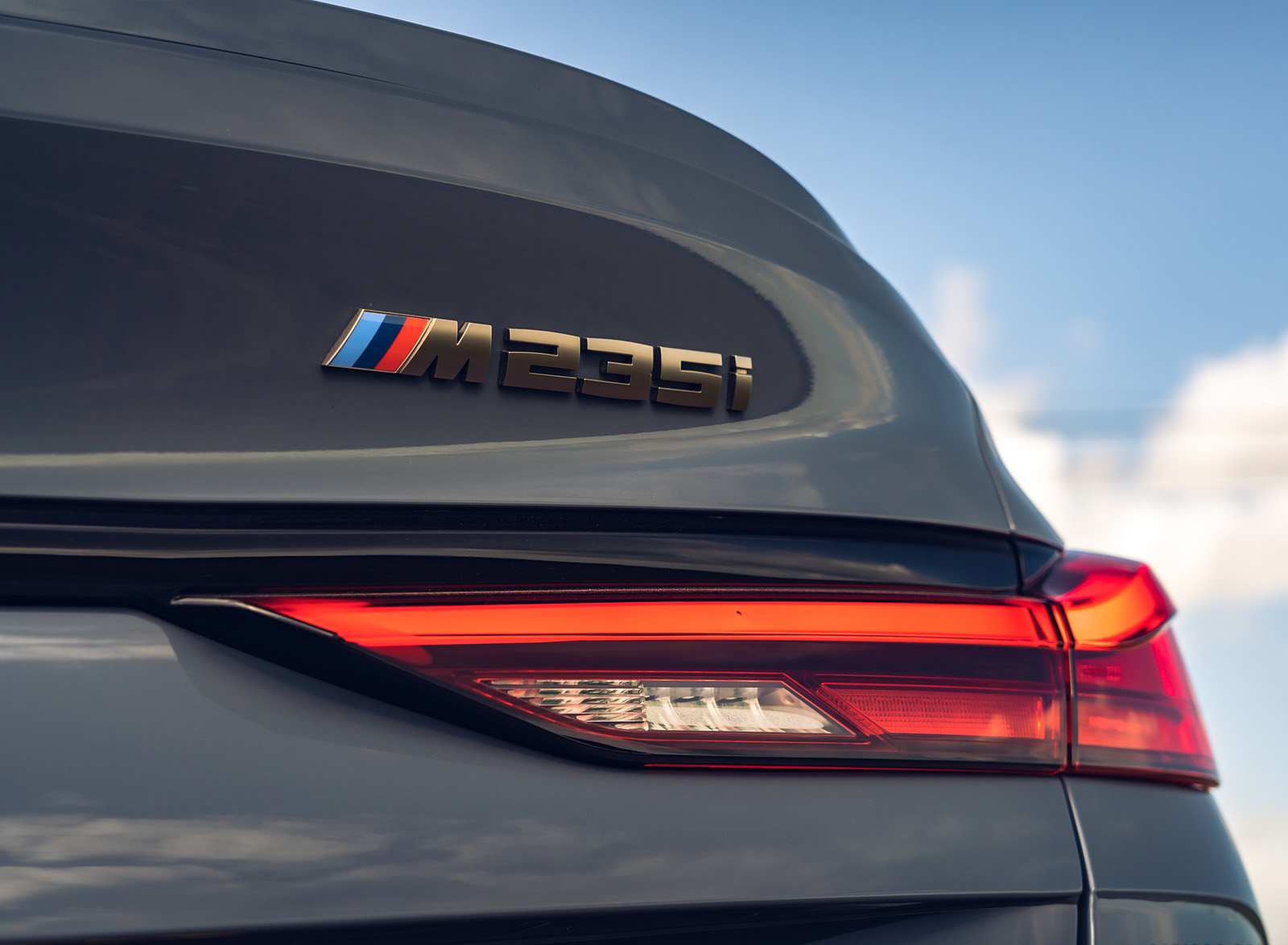 2020 BMW M235i Gran Coupe (UK-Spec) Tail Light Wallpapers #70 of 88