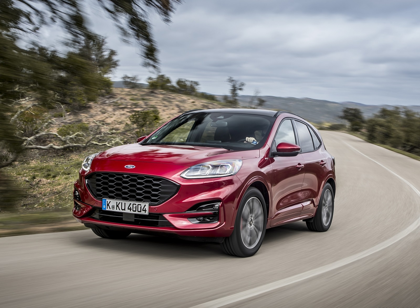 2020 Ford Kuga Hybrid ST-Line Front Three-Quarter Wallpapers (2)