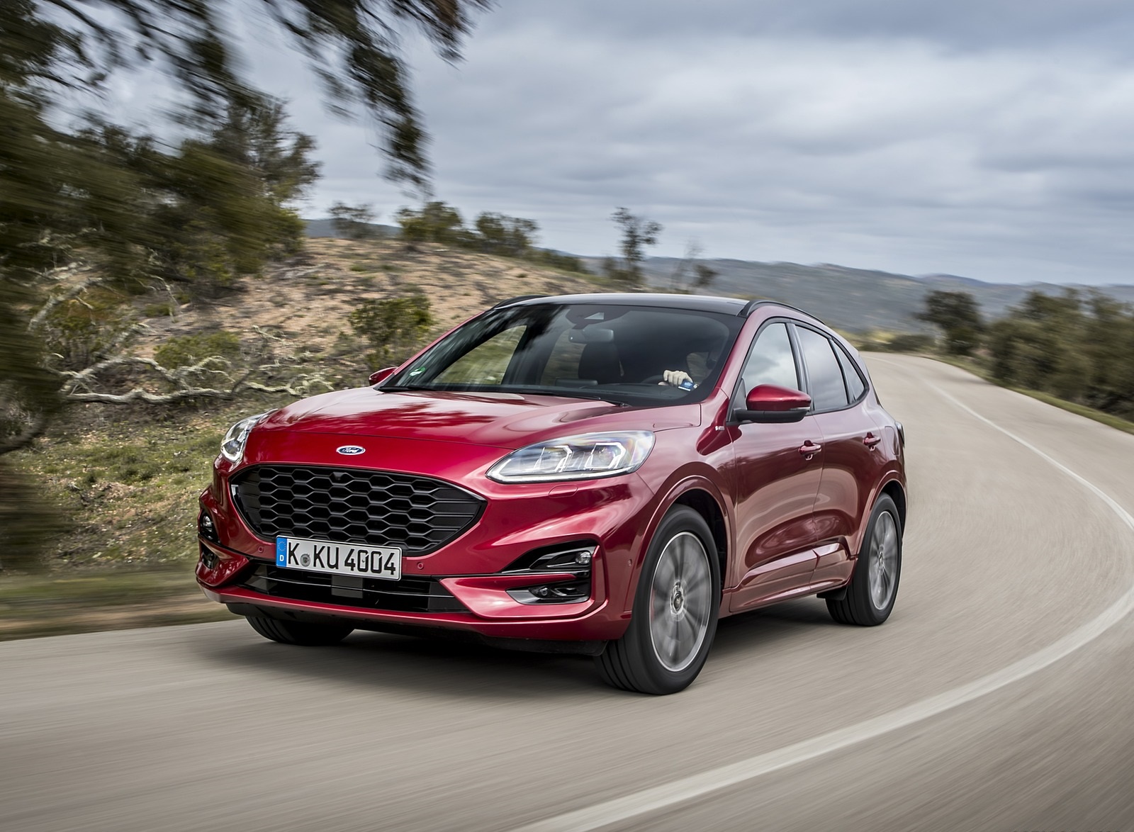 2020 Ford Kuga Hybrid ST-Line Front Three-Quarter Wallpapers #2 of 35