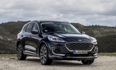 2020 Ford Kuga Hybrid Vignale Front Three-Quarter Wallpapers 450x275 (7)