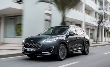 2020 Ford Kuga Hybrid Vignale Front Three-Quarter Wallpapers 450x275 (2)
