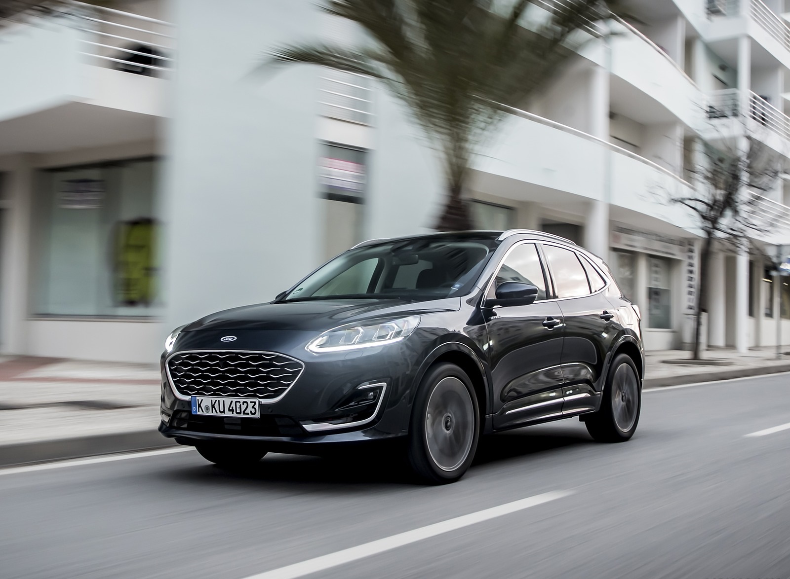 2020 Ford Kuga Hybrid Vignale Front Three-Quarter Wallpapers (2)