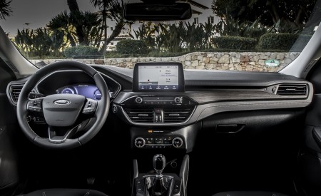 2020 Ford Kuga Hybrid Vignale Interior Cockpit Wallpapers 450x275 (15)