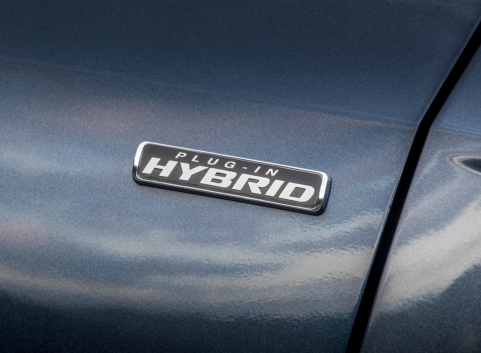 2020 Ford Kuga Plug-In Hybrid ST-Line Badge Wallpapers #21 of 57