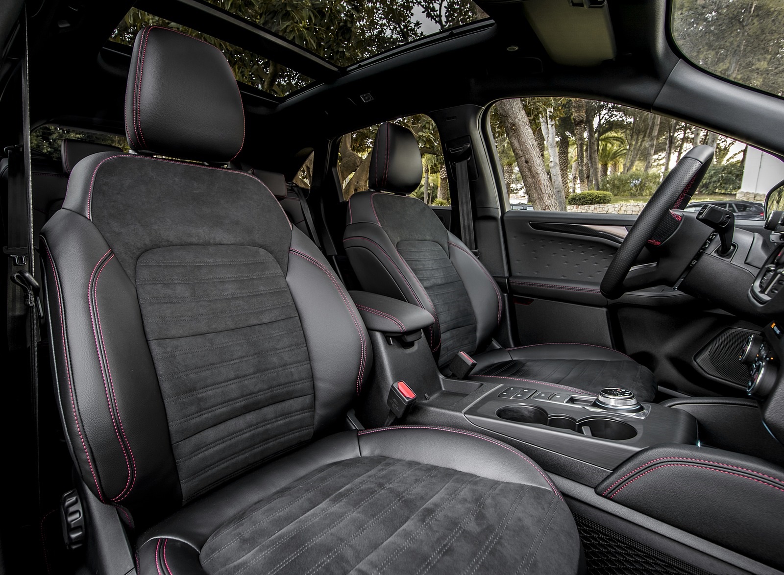 2020 Ford Kuga Plug-In Hybrid ST-Line Interior Front Seats Wallpapers #37 of 57