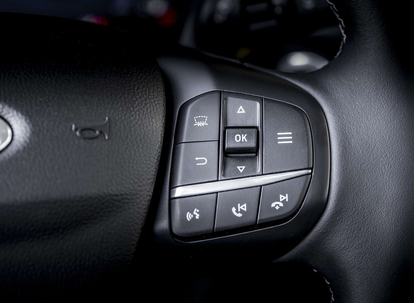 2020 Ford Kuga Plug-In Hybrid ST-Line Interior Steering Wheel Wallpapers #23 of 57