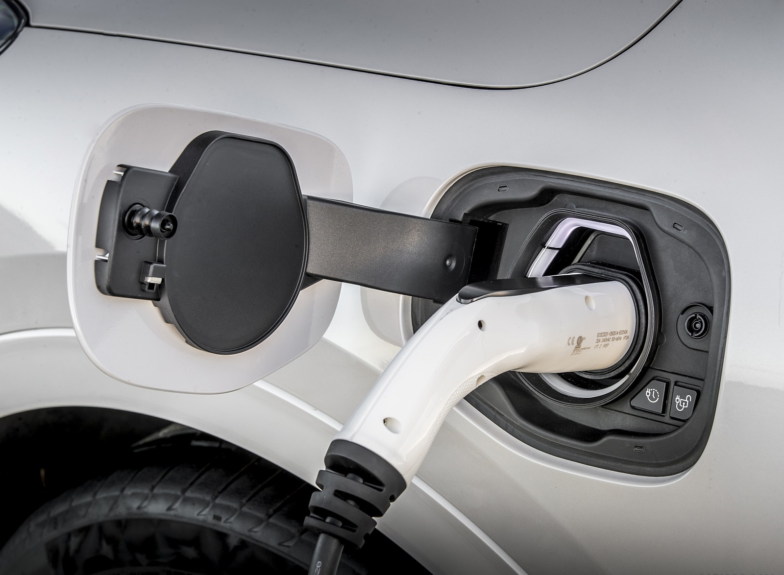 2020 Ford Kuga Plug-In Hybrid Vignale Charging Wallpapers #16 of 32