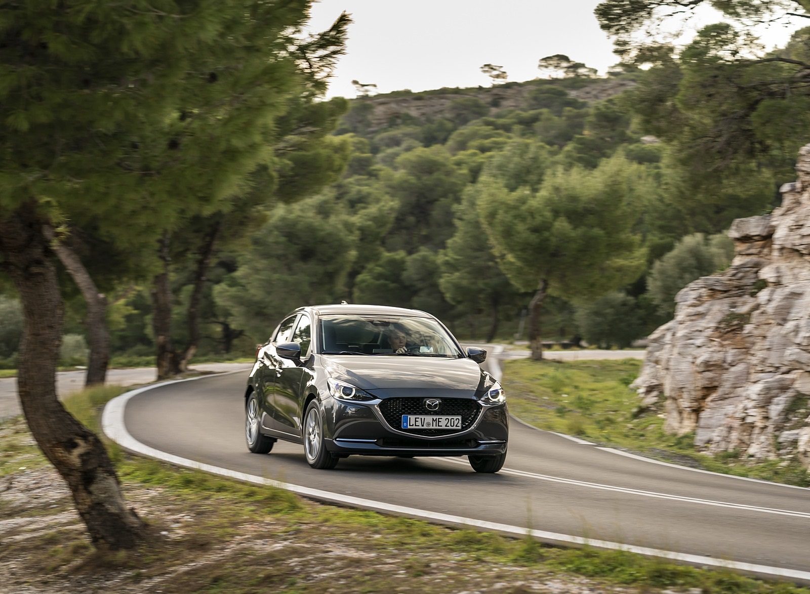 2020 Mazda2 (Color: Machine Grey) Front Three-Quarter Wallpapers #115 of 180