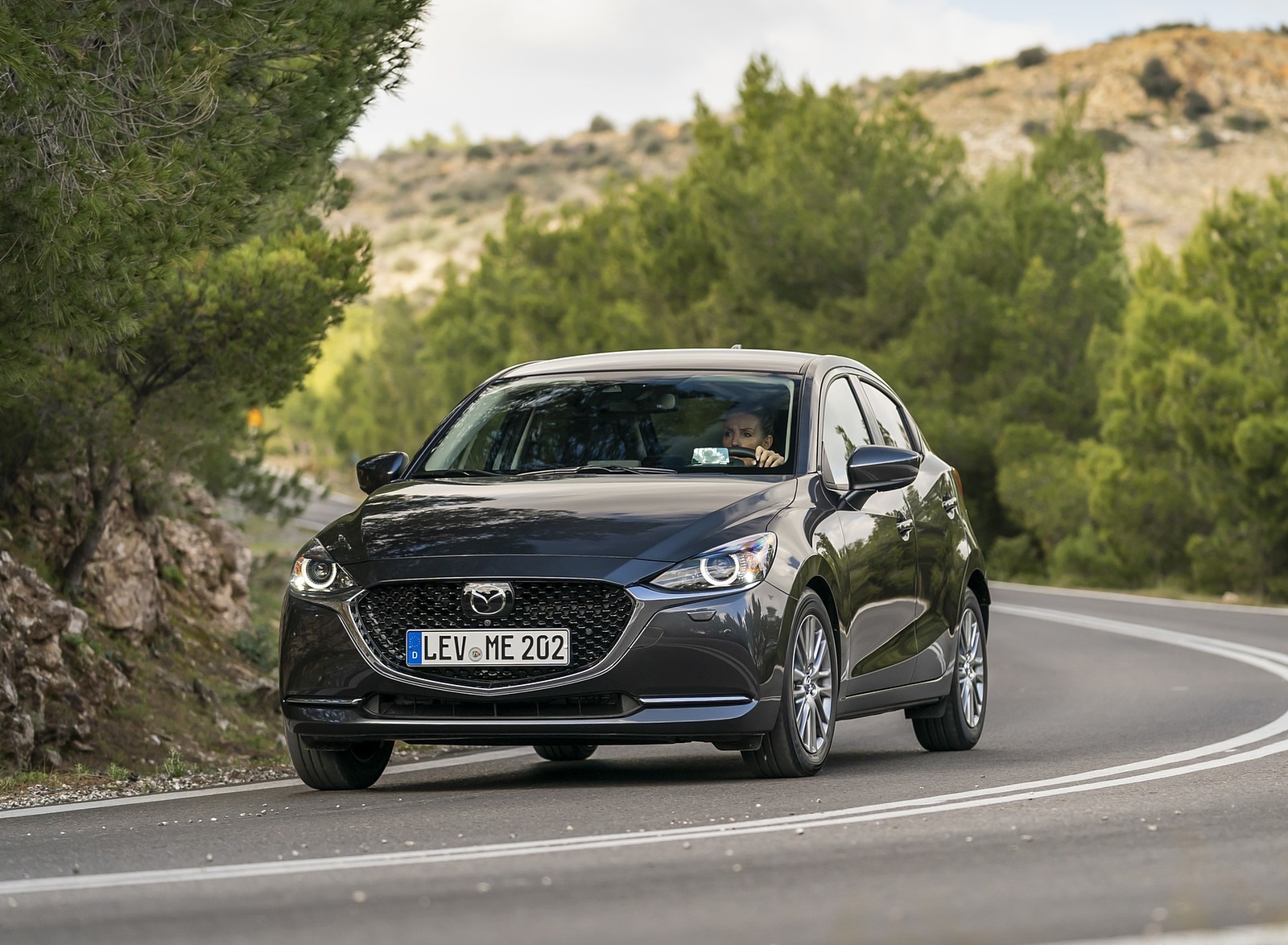 2020 Mazda2 (Color: Machine Grey) Front Wallpapers #118 of 180