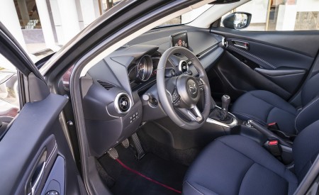 2020 Mazda2 (Color: Machine Grey) Interior Front Seats Wallpapers 450x275 (177)