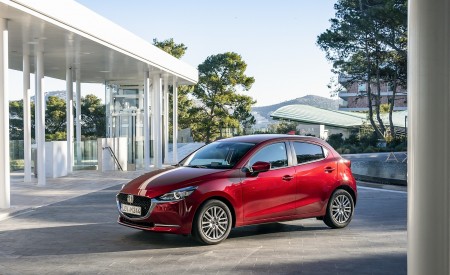 2020 Mazda2 (Color: Red Crystal) Front Three-Quarter Wallpapers 450x275 (66)