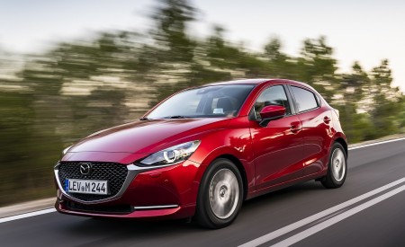 2020 Mazda2 (Color: Red Crystal) Front Three-Quarter Wallpapers 450x275 (3)