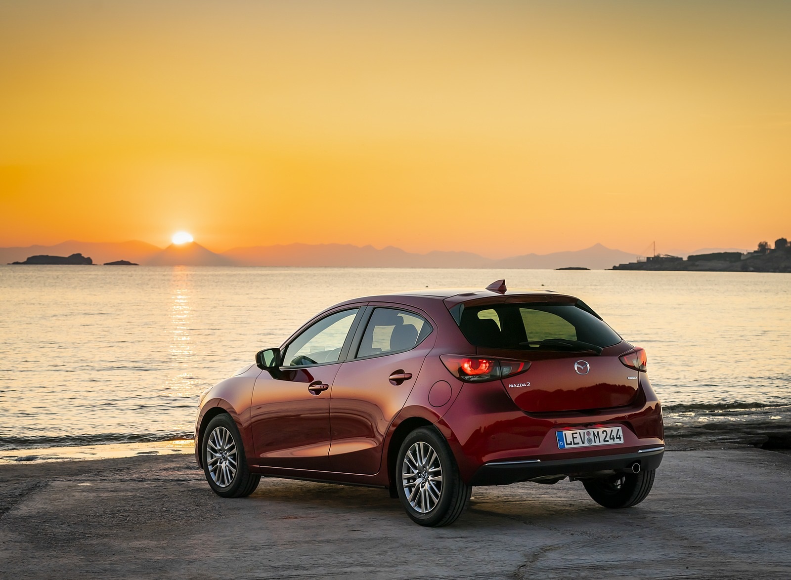 2020 Mazda2 (Color: Red Crystal) Rear Three-Quarter Wallpapers #59 of 180