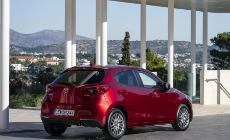 2020 Mazda2 (Color: Red Crystal) Rear Three-Quarter Wallpapers 450x275 (80)