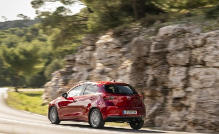 2020 Mazda2 (Color: Red Crystal) Rear Three-Quarter Wallpapers 450x275 (41)