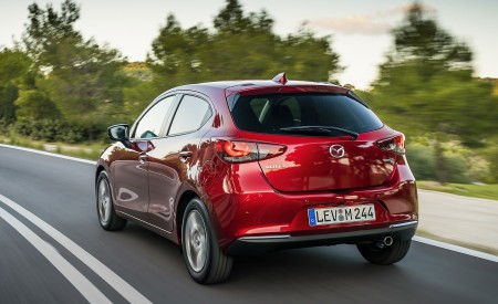 2020 Mazda2 (Color: Red Crystal) Rear Three-Quarter Wallpapers 450x275 (49)