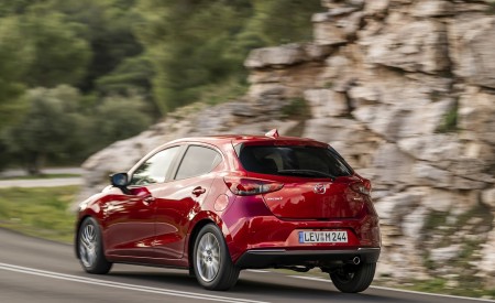 2020 Mazda2 (Color: Red Crystal) Rear Three-Quarter Wallpapers 450x275 (45)