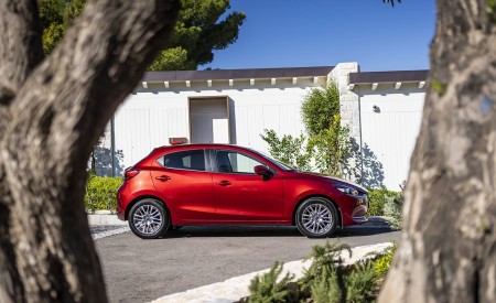 2020 Mazda2 (Color: Red Crystal) Side Wallpapers 450x275 (83)