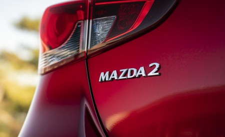 2020 Mazda2 (Color: Red Crystal) Tail Light Wallpapers 450x275 (86)