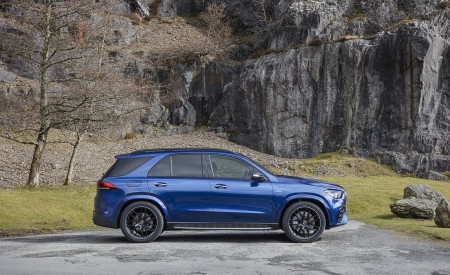 2020 Mercedes-AMG GLE 53 (UK-Spec) Side Wallpapers 450x275 (30)