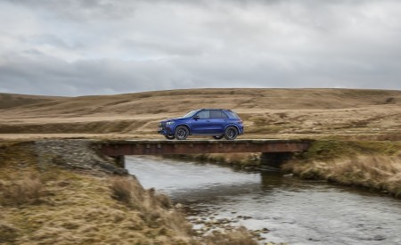 2020 Mercedes-AMG GLE 53 (UK-Spec) Side Wallpapers 450x275 (31)