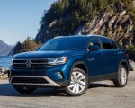 2020 Volkswagen Atlas Cross Sport SE with Technology (Color: Tourmaline Blue) Front Three-Quarter Wallpapers 150x120