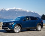 2020 Volkswagen Atlas Cross Sport SE with Technology (Color: Tourmaline Blue) Front Three-Quarter Wallpapers 150x120