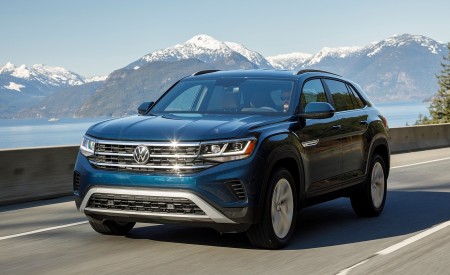 2020 Volkswagen Atlas Cross Sport SE with Technology (Color: Tourmaline Blue) Front Wallpapers 450x275 (4)