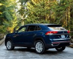 2020 Volkswagen Atlas Cross Sport SE with Technology (Color: Tourmaline Blue) Rear Three-Quarter Wallpapers 150x120